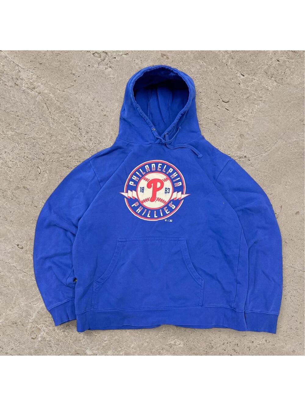Fire vintage style, Philadelphia Phillies Y2K hoodie. Some cracking in graphic.